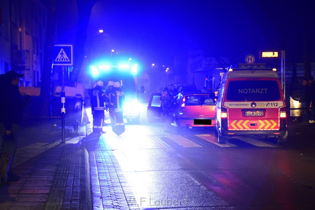 VU Fussgaengerin angefahren Koeln Vingst Oranienstr P27.JPG - Miklos Laubert